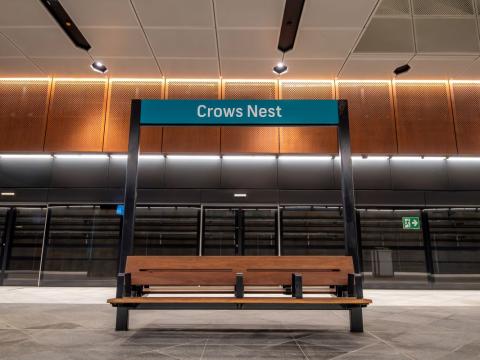 Passenger's waiting bench at Crows Nest Station 