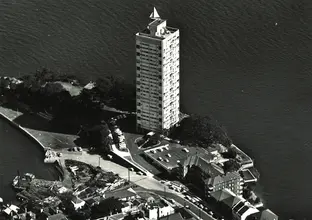 McMahons Point and Blues Point Reserve, 1974 (Courtesy of NSW Department of Planning & Environment)
