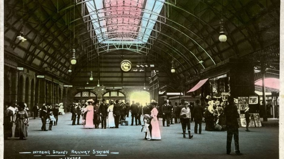A postcard from c.1908 from the City of Sydney Archives:000245, showing commuters at the Grand Concourse at Sydney's Central Station. 