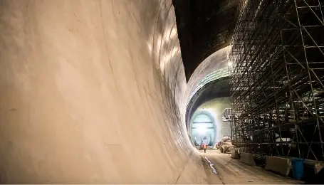 Victoria Cross Station tunnel
