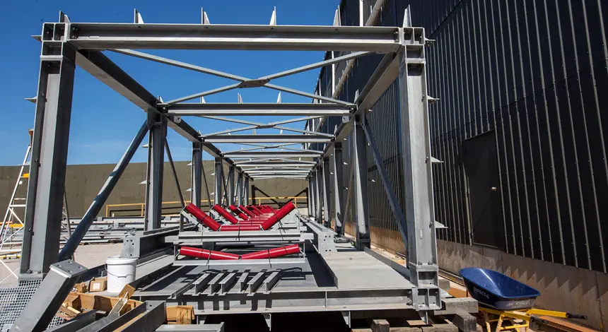 A view down the conveyor belt outside the top of Chatswood Dive Site.