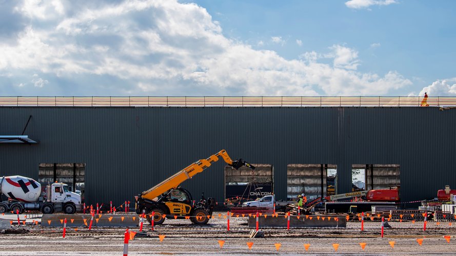 An on the ground view of construction site at Sydney Metro's Eastern Creek Station precast site.