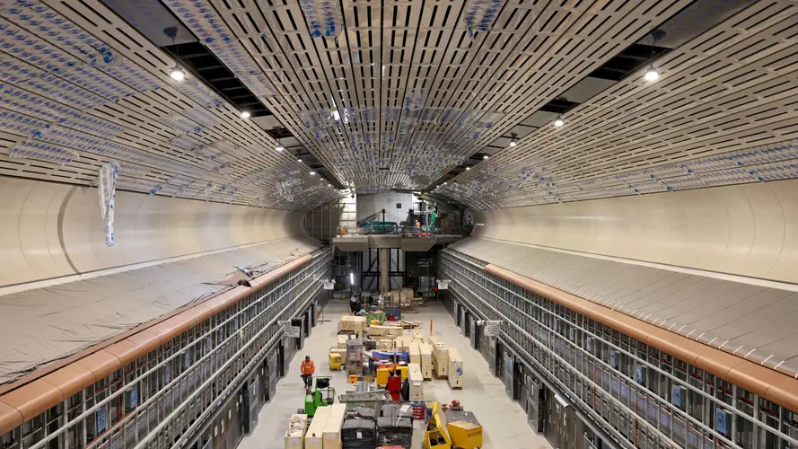 Wide shot of the underground cavern at Sydney Metro's Victoria Cross Station.