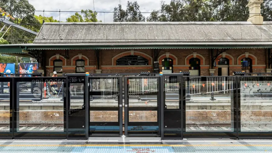 Canterbury Station platform screen door