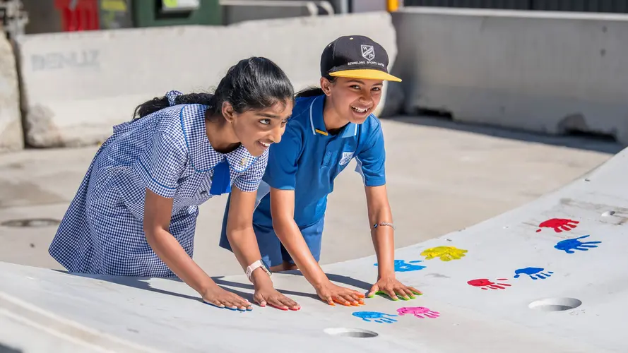 Westmead Primary School students handprinting